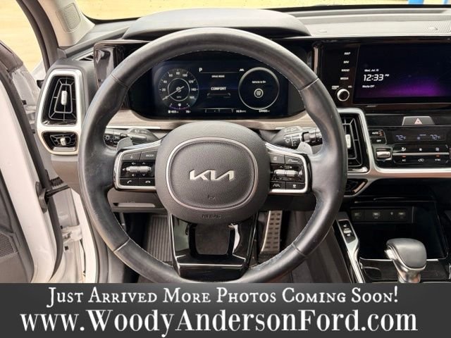 Used 2022 White Kia X-Line SX Prestige image 14