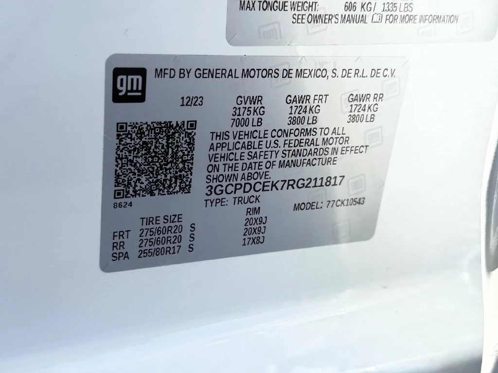 Used 2024 White Chevrolet Custom Trail Boss image 21