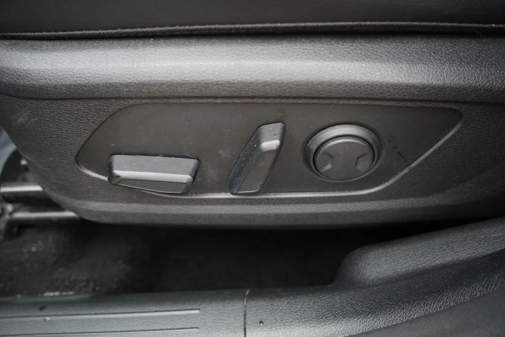 Used 2024 Gravity Gray Kia X-Line image 22
