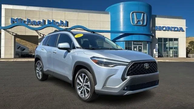 2023 Toyota Corolla Cross XLE