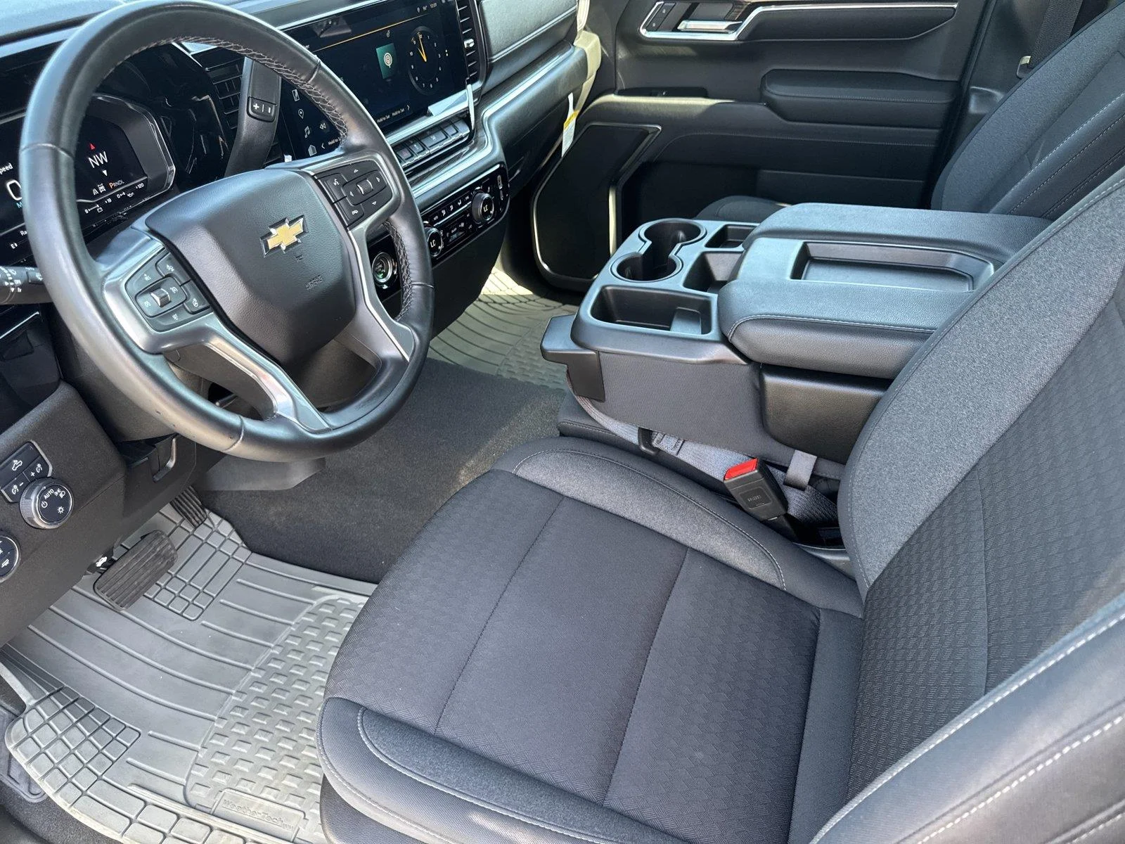 Used 2024 Black Chevrolet LT (2FL) image 11