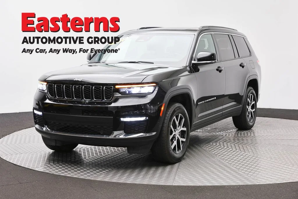 Used 2024 Black Jeep Limited image 1