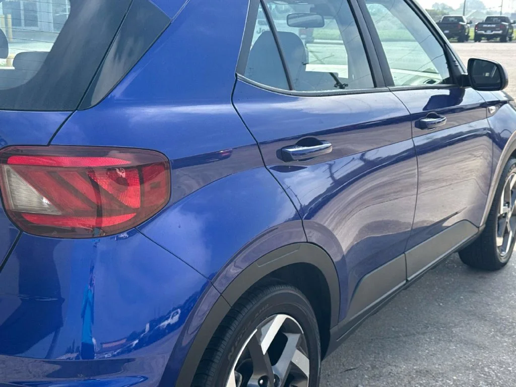 Used 2025 Blue Hyundai SEL image 17