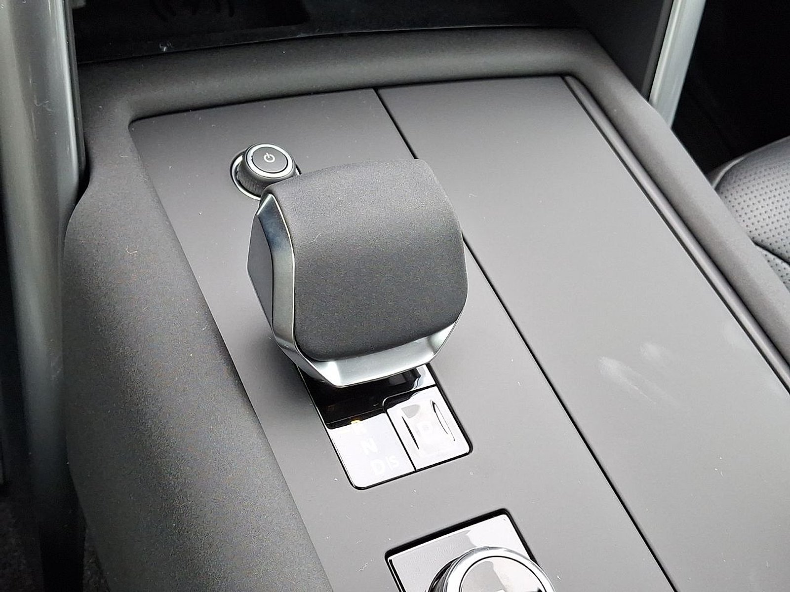 2025 Land Rover Discovery S - Photo 26