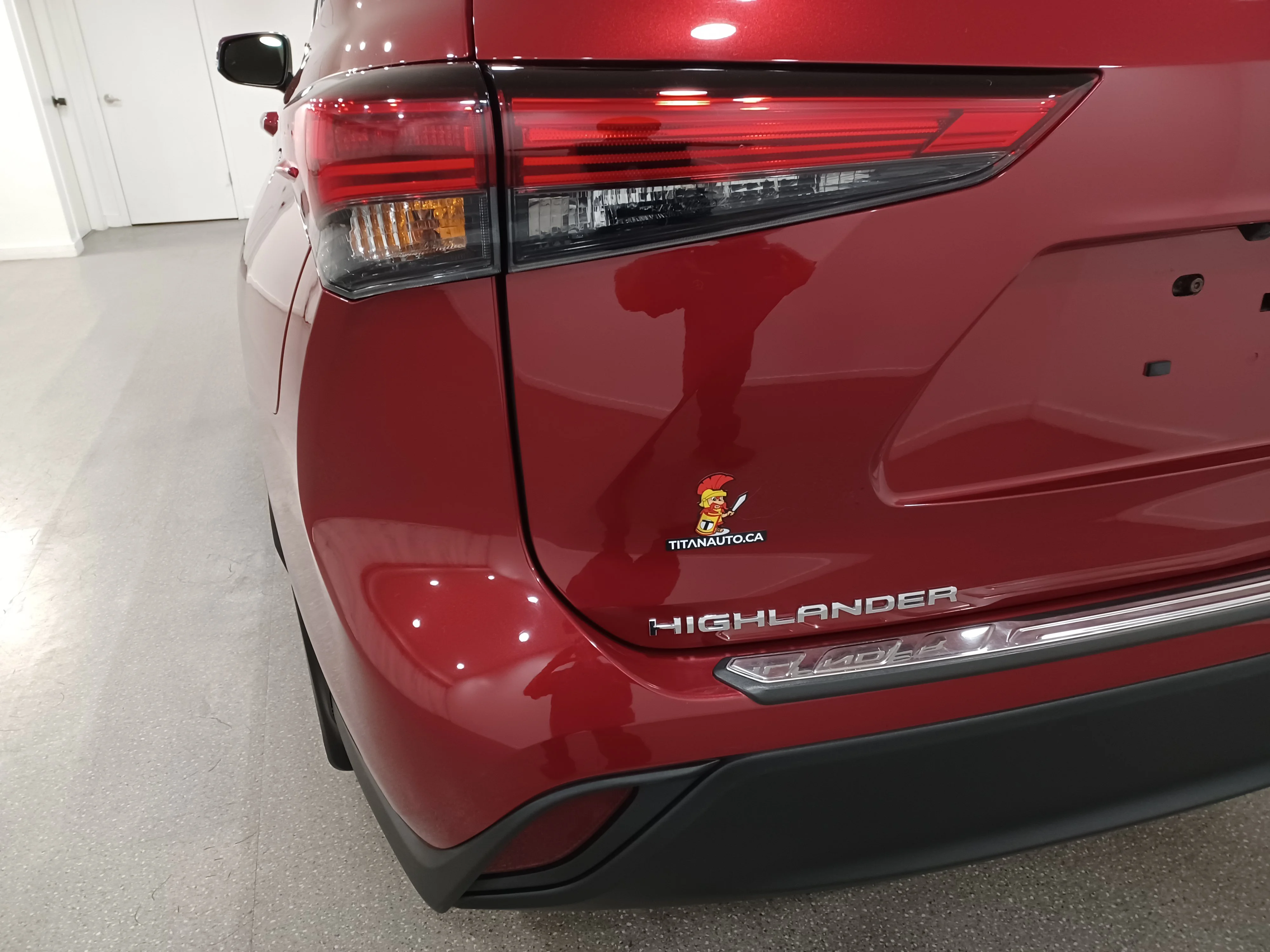 Certified Used 2023 Ruby Flare Pearl Toyota XLE AWD*8 Pass | Adaptive Cruise | Htd Leather | Htd Wheel | Lane Keep Assist | Blind Spot Detection image 24