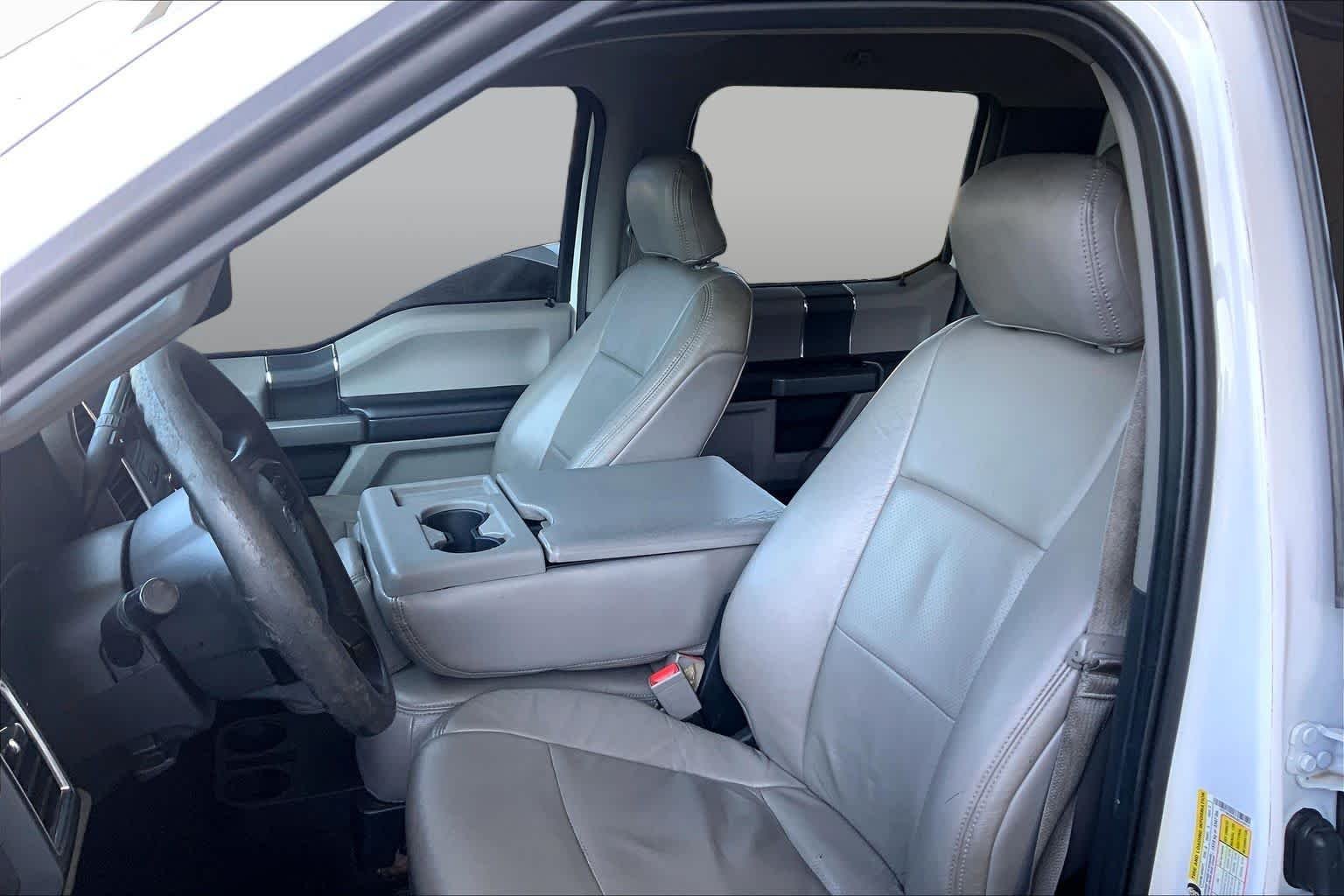 Used 2018 Oxford White Ford XLT image 7