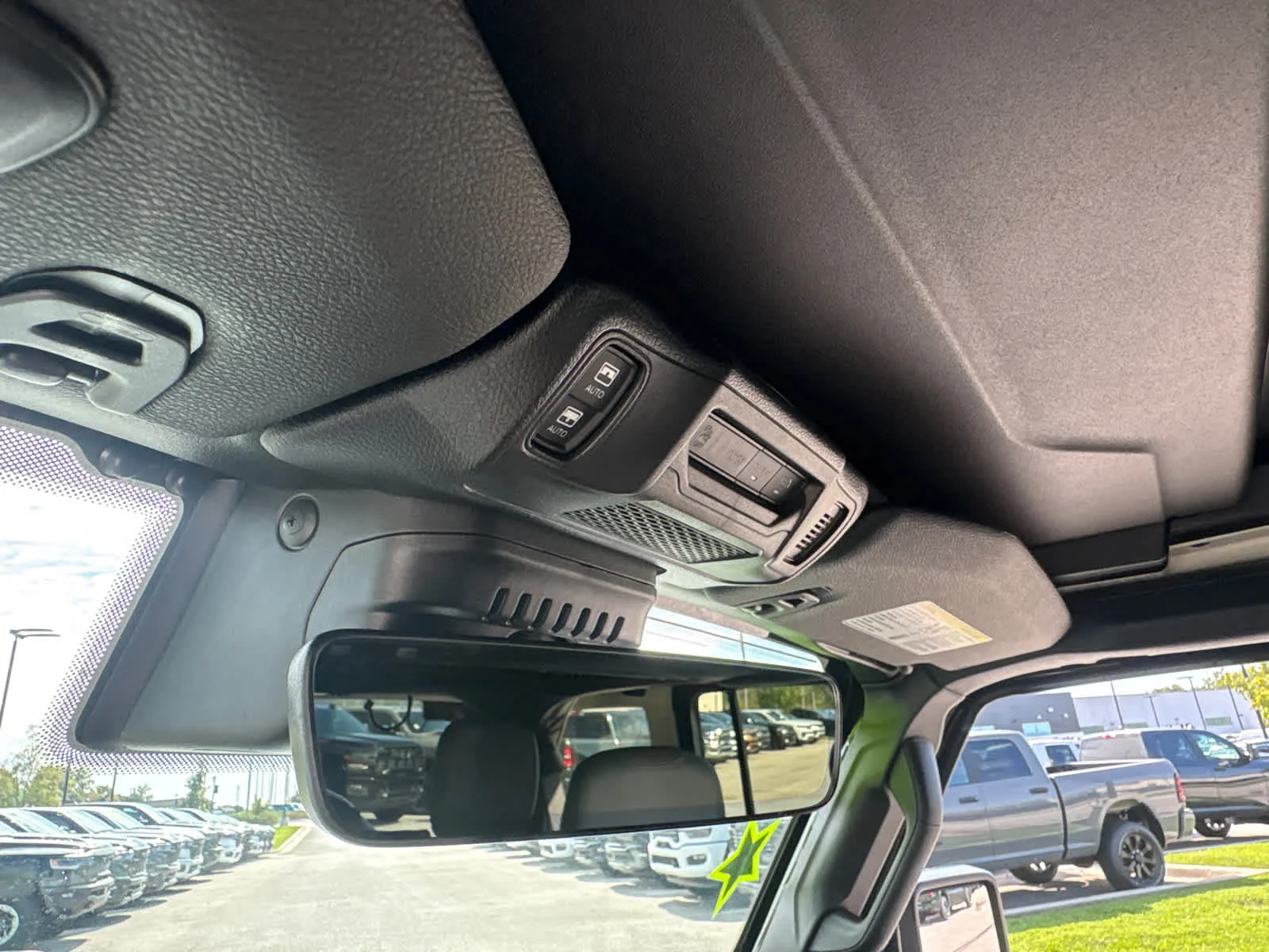 Used 2024 Sarge Green Clearcoat Jeep High Altitude image 30