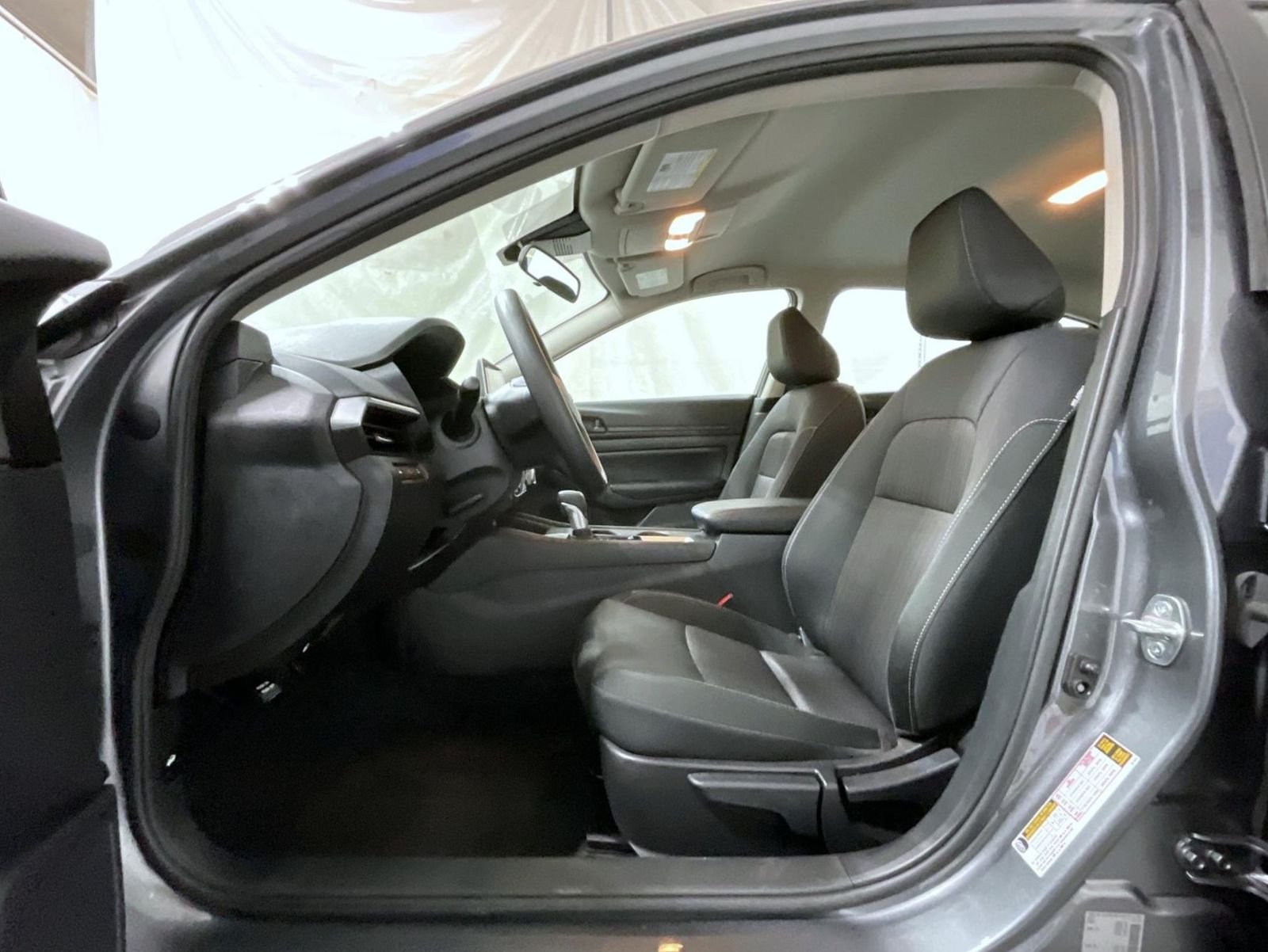 2025 Nissan Altima S - Photo 10