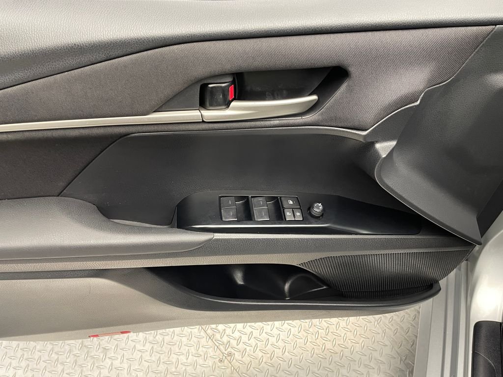 Used 2025 Silver Toyota LE image 9