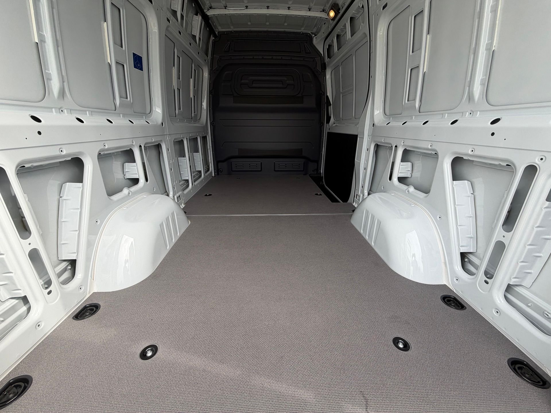New 2026 Arctic White Mercedes-Benz Cargo 144 WB image 31