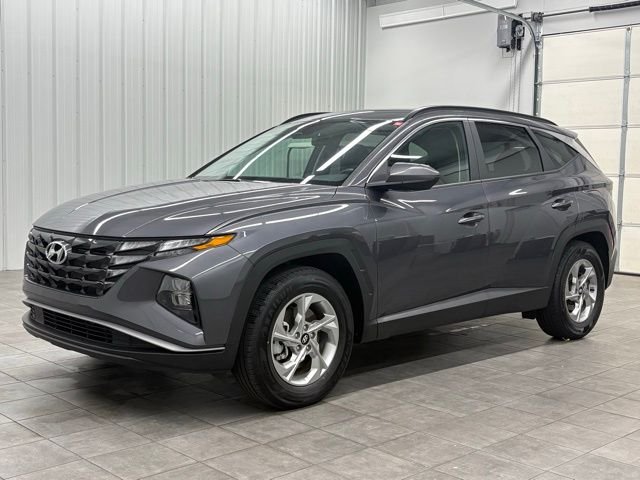 Used 2024 Gray Hyundai SEL image 5