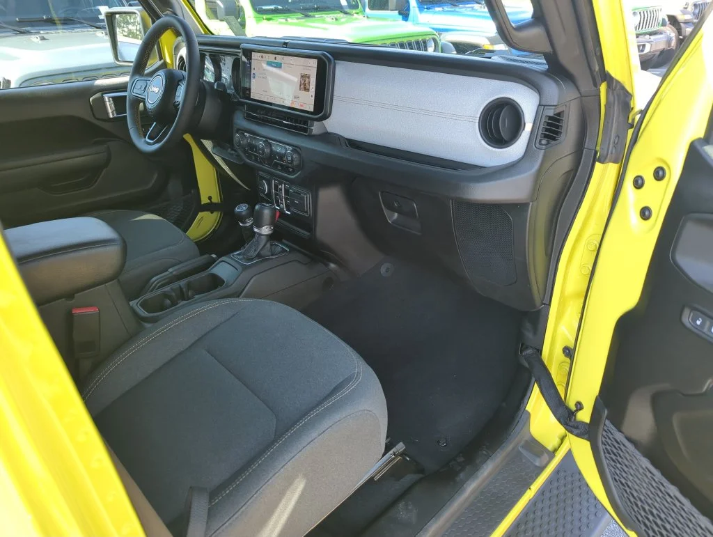 Used 2024 Yellow Jeep Sport S image 32