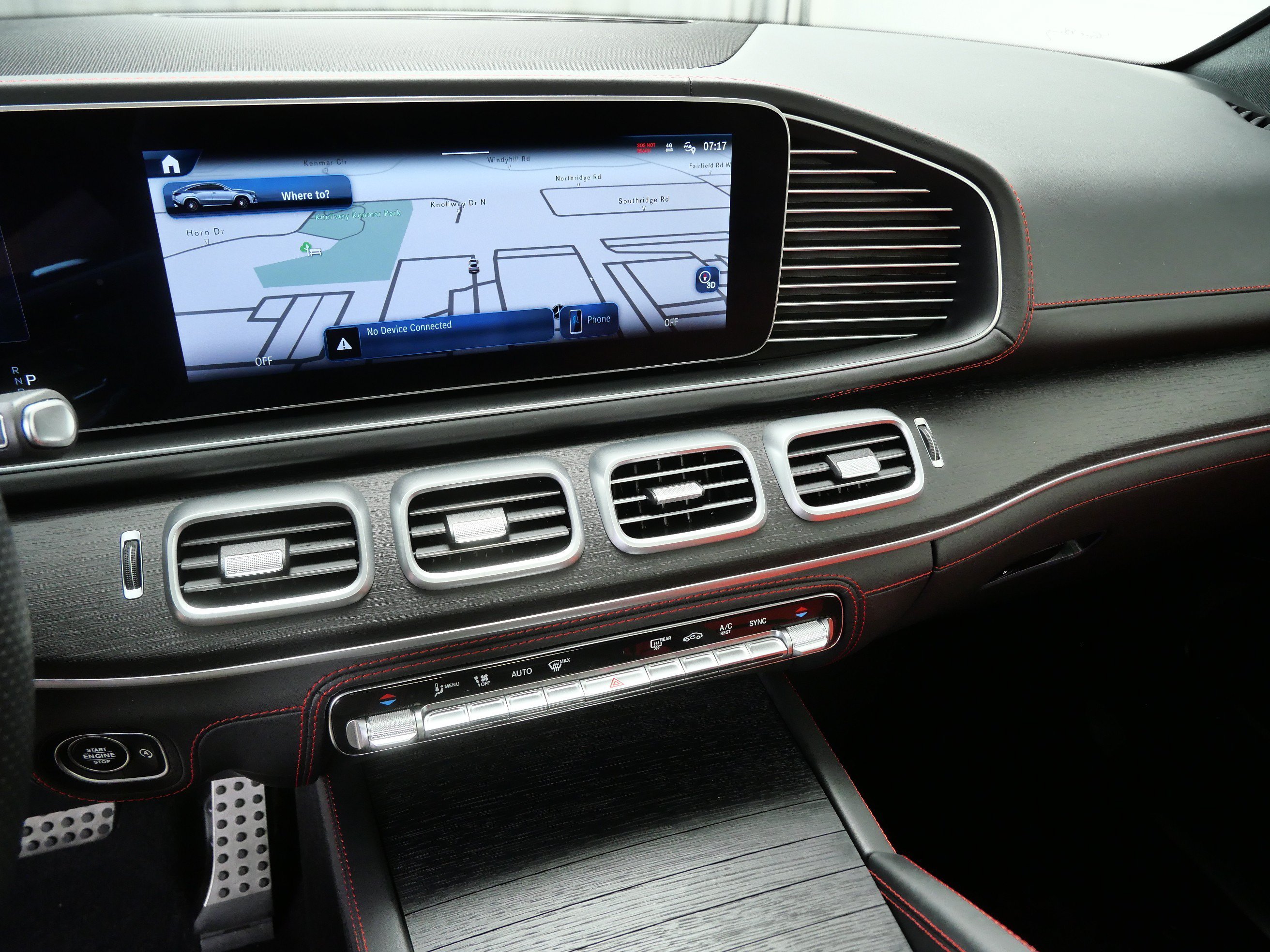 Certified Used 2024 MANUFAKTUR Diamond White Metallic Mercedes-Benz AMG® GLE 53 image 19