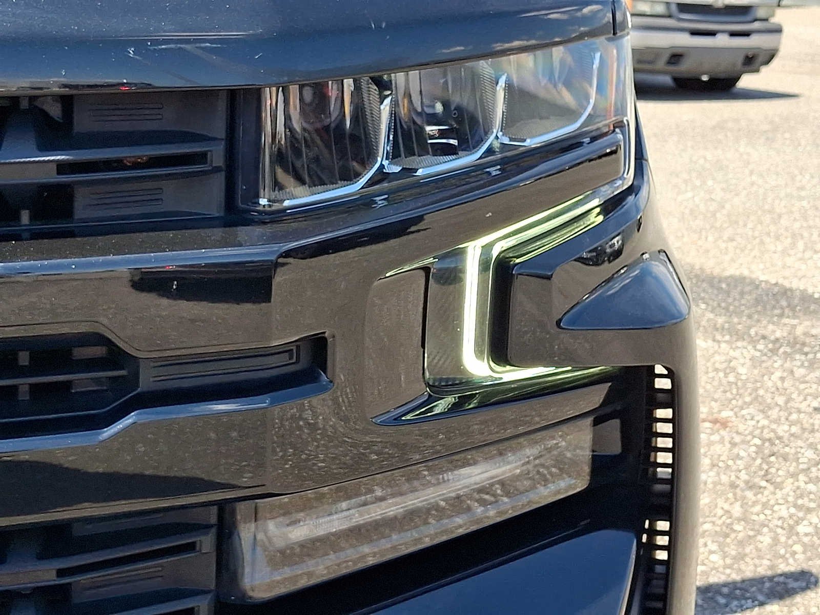 Used 2021 MOSAIC BLACK METALLIC Chevrolet RST image 9