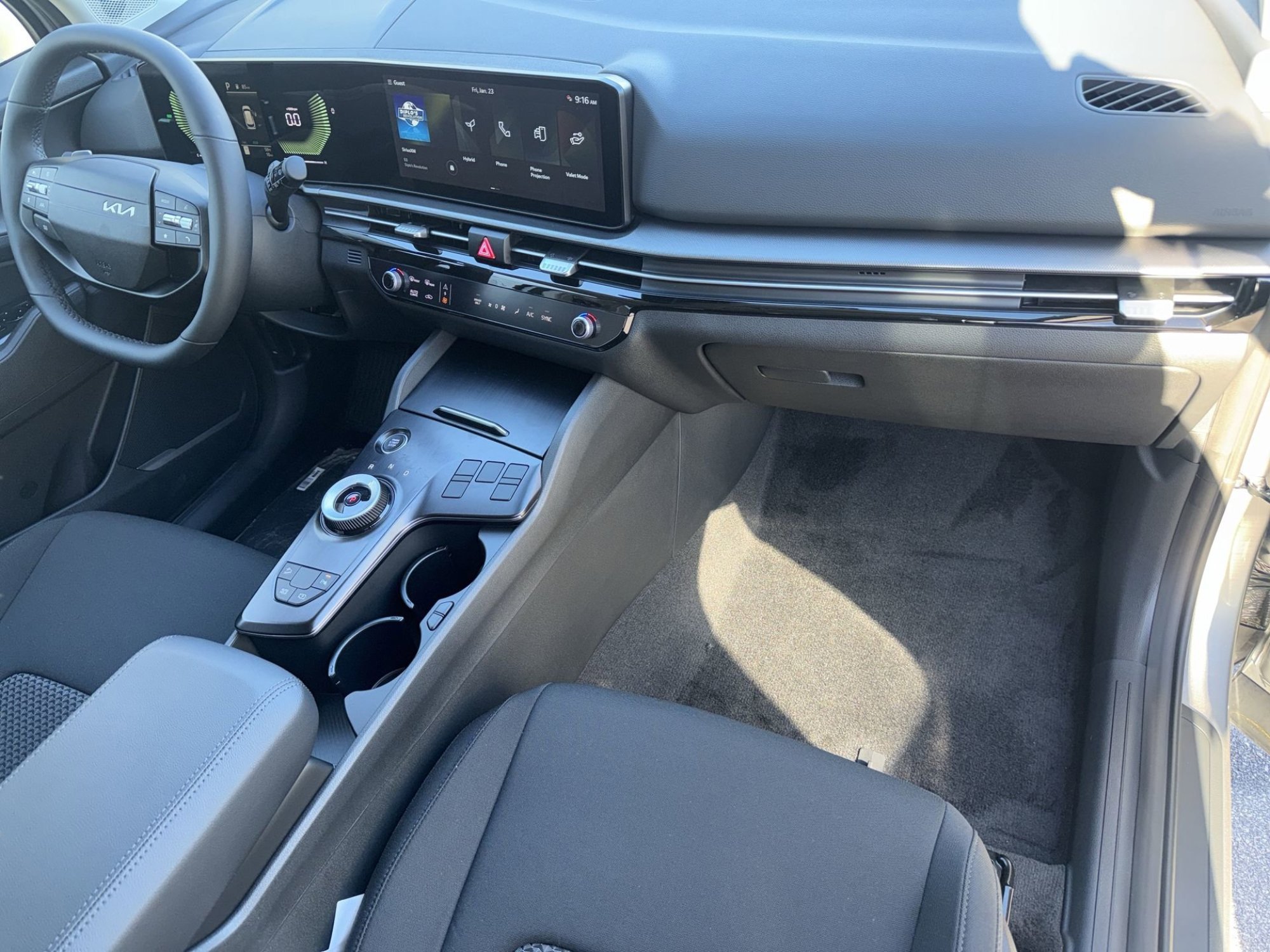 New 2026 Steel Gray Kia LX image 10