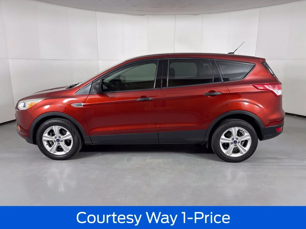 Used 2014 Red Ford S image 7