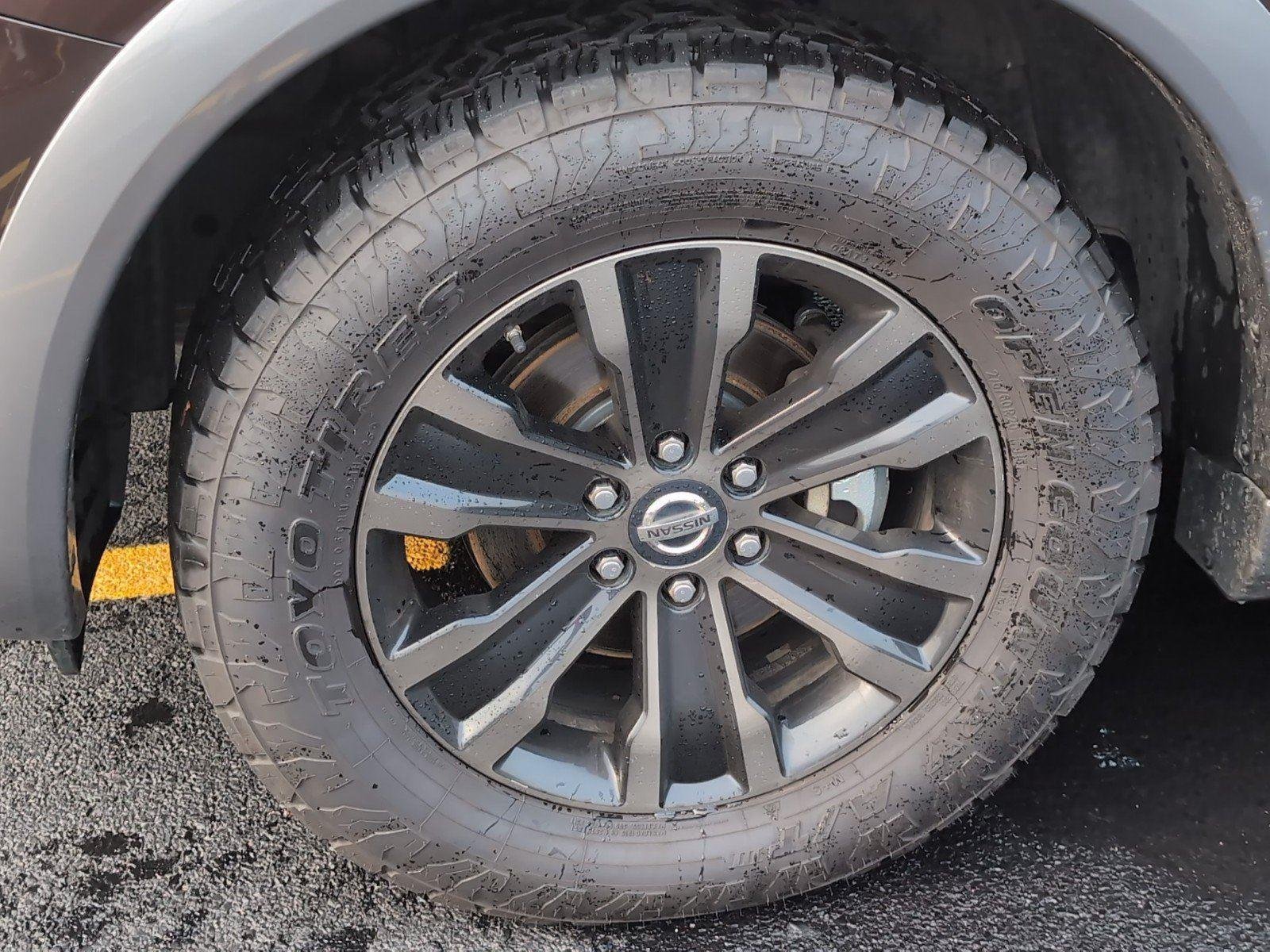 Used 2018 Mocha Almond Nissan Platinum image 11