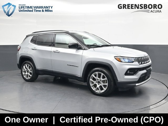 Used 2025 Silver Jeep Limited image 3