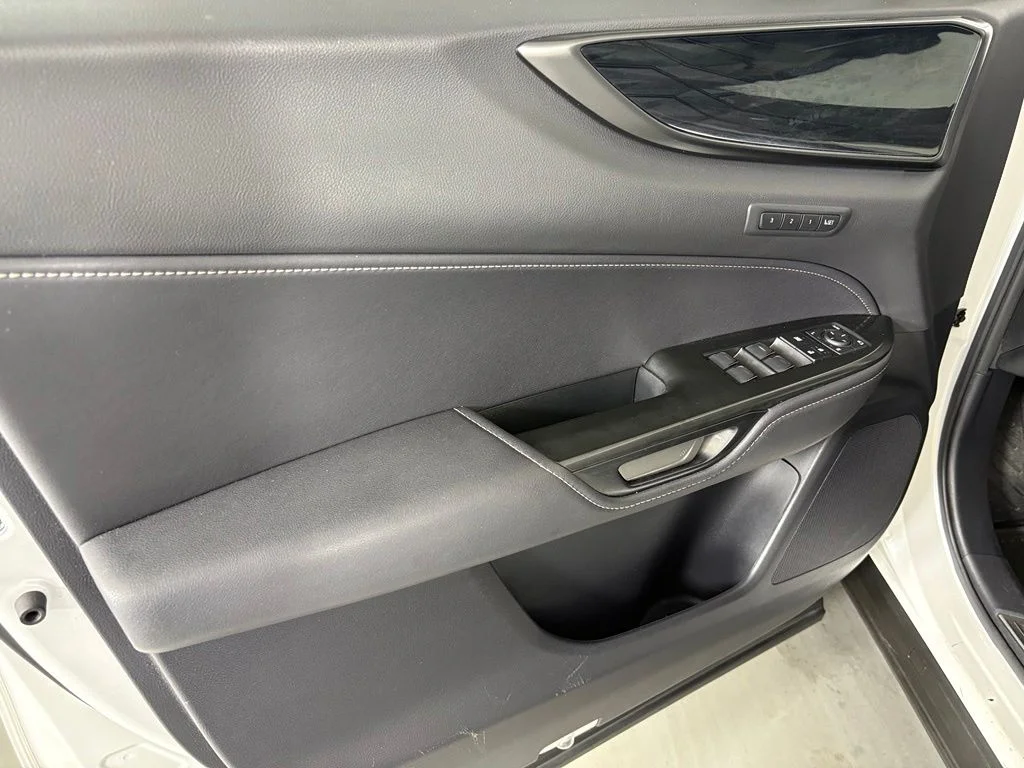Used 2024 White Lexus 350 Premium image 17