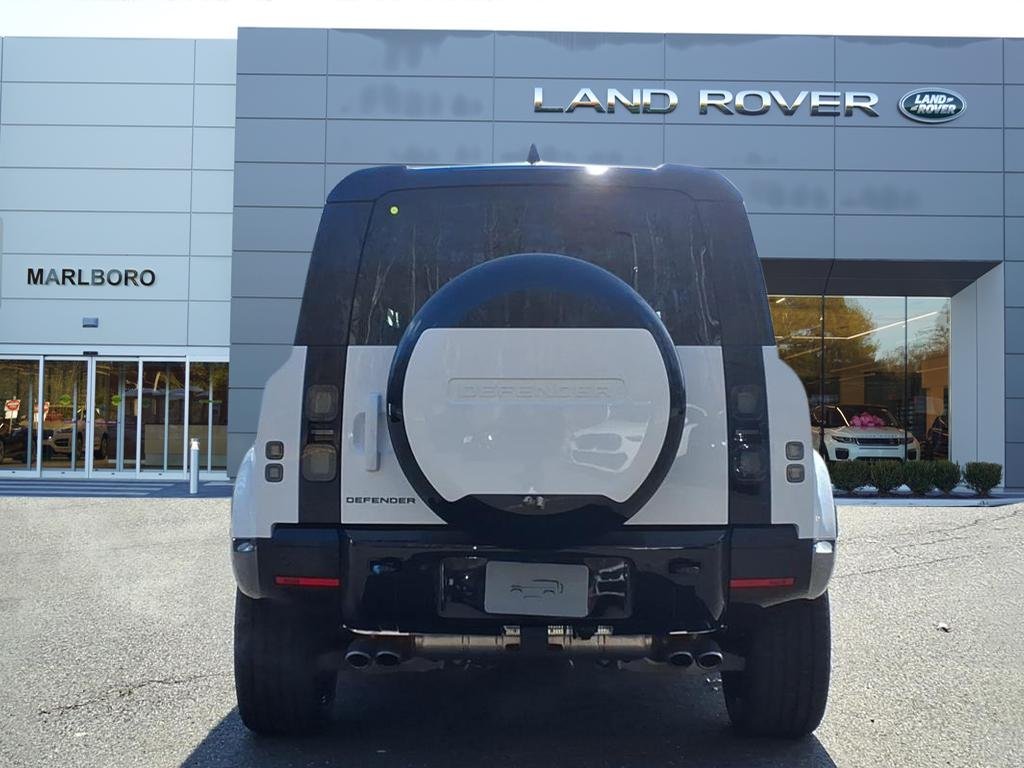 2026 Land Rover Defender V8 - Photo 7