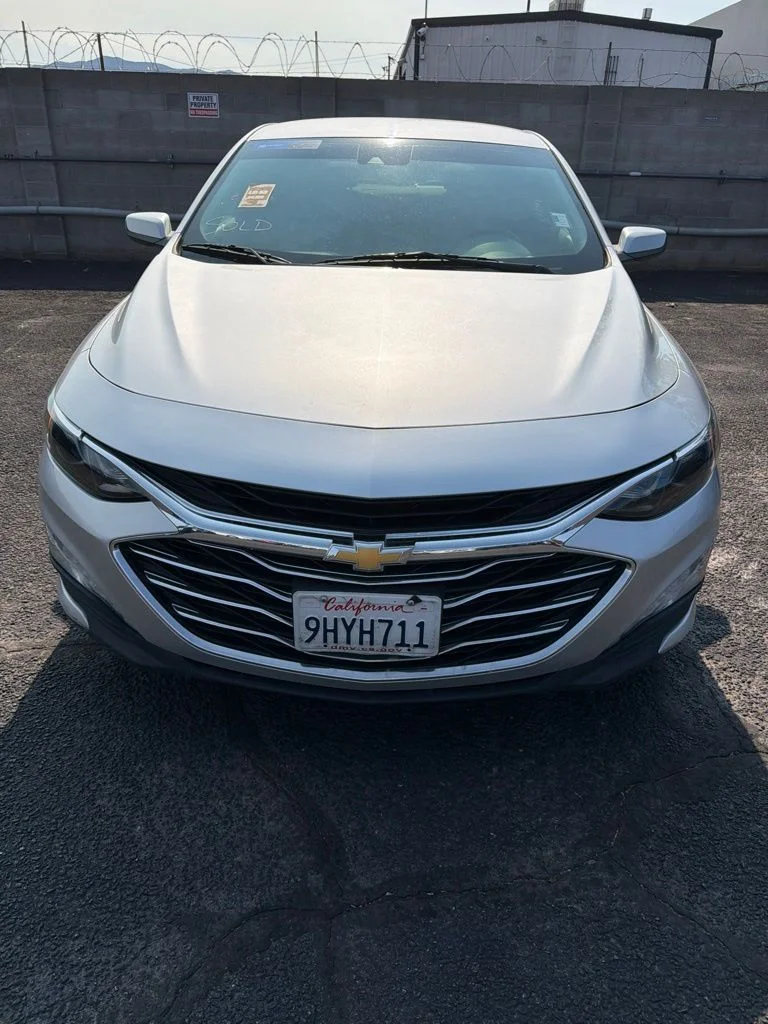Used 2019 Silver Chevrolet Hybrid image 1