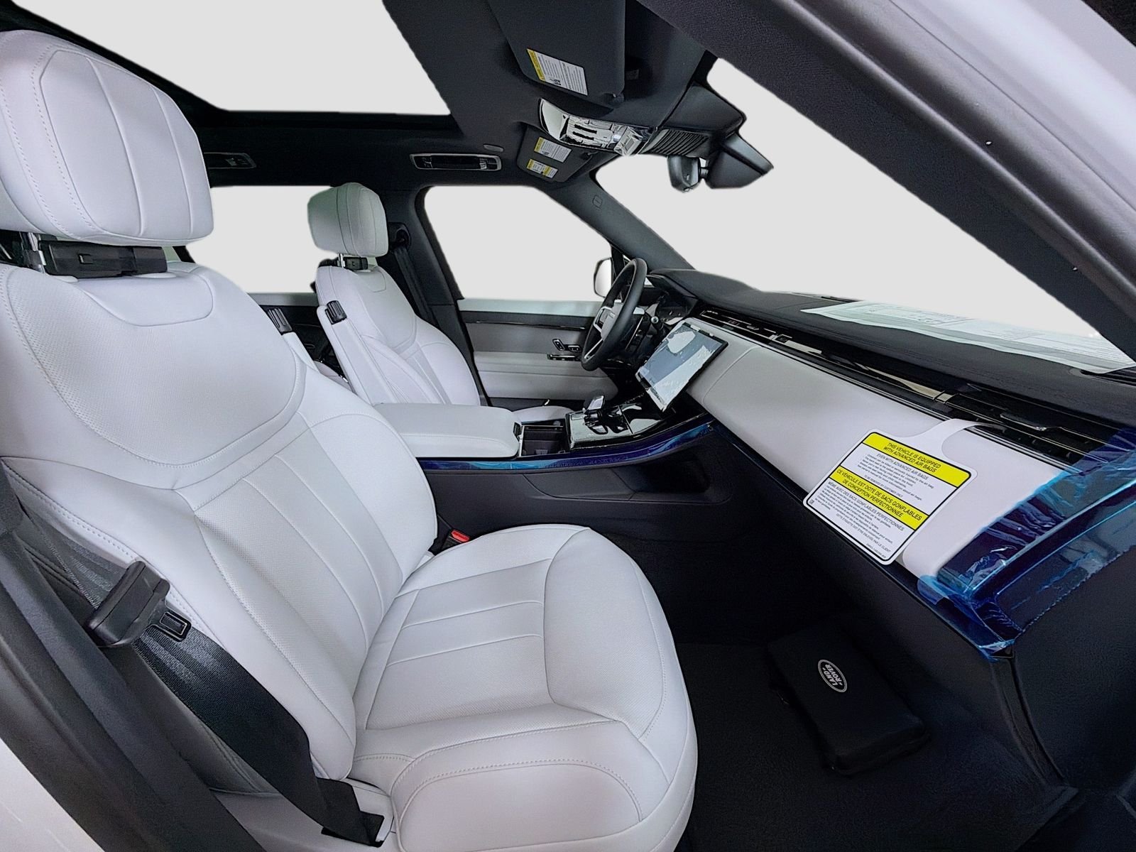 New 2026 Fuji White LAND ROVER SE image 33