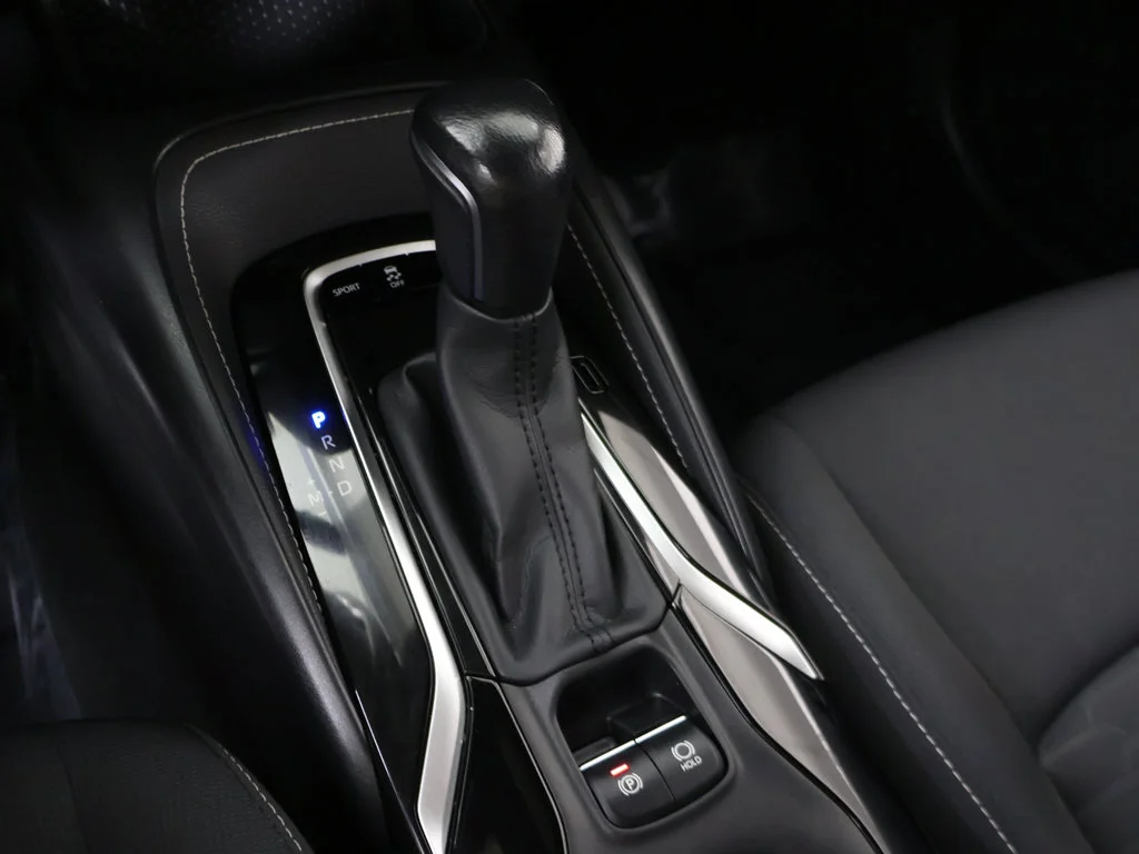 Used 2019 White Toyota SE image 45