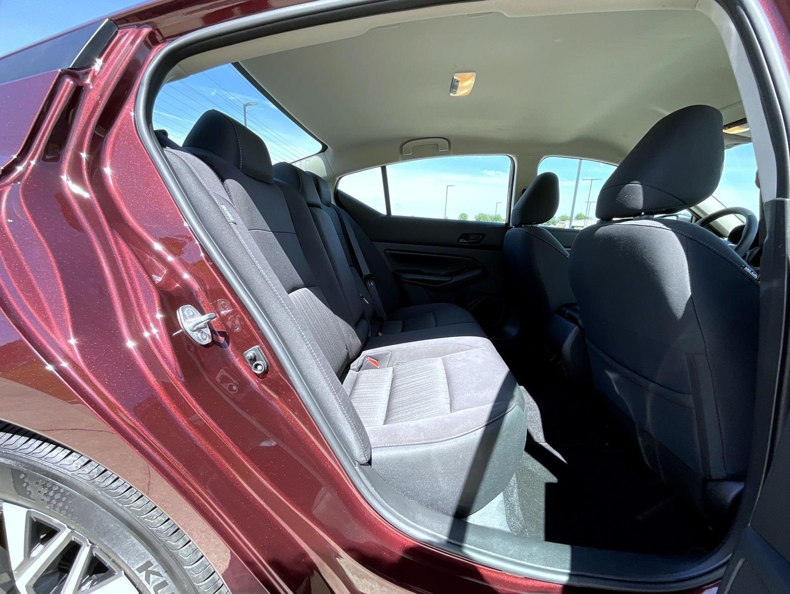 2025 Nissan Altima SV - Photo 19