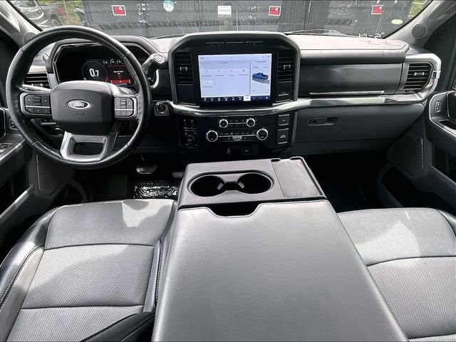 Used 2021 White Ford Lariat image 16