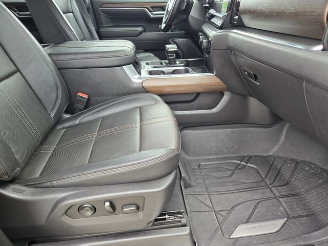 Used 2025 Black Chevrolet High Country image 14