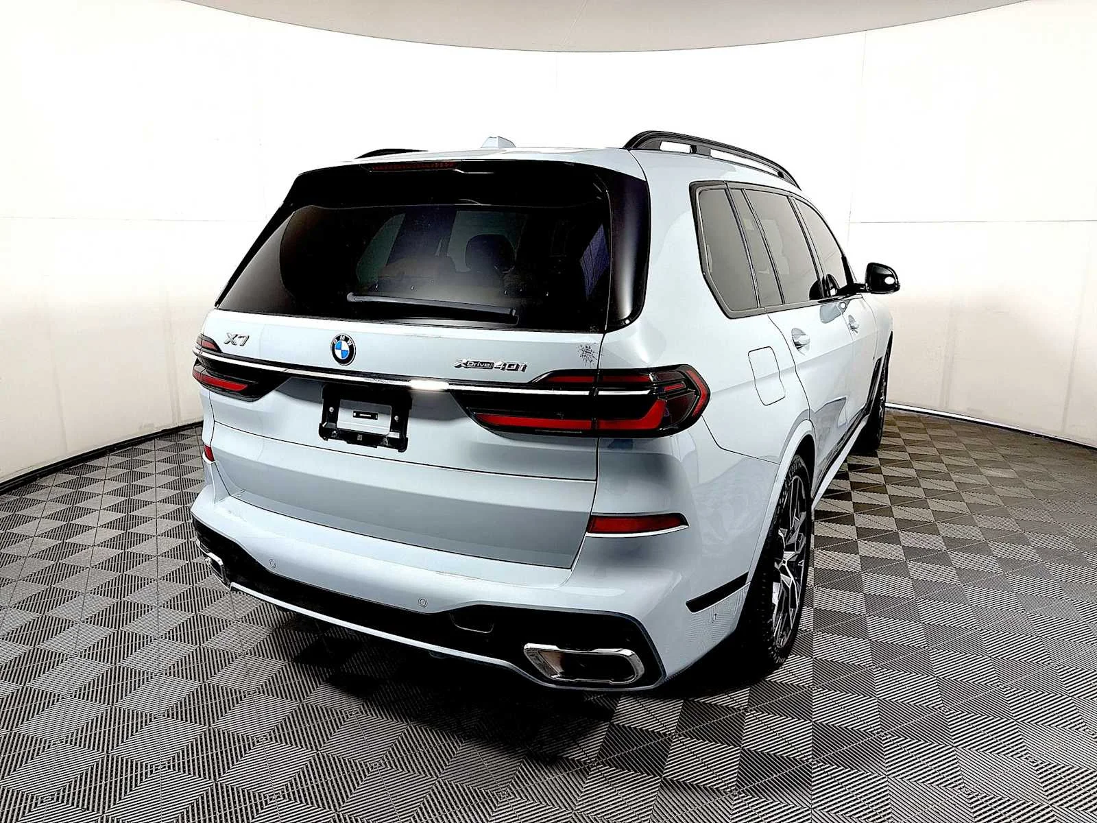 Certified Used 2024 Brooklyn Grey Metallic BMW xDrive40i image 6