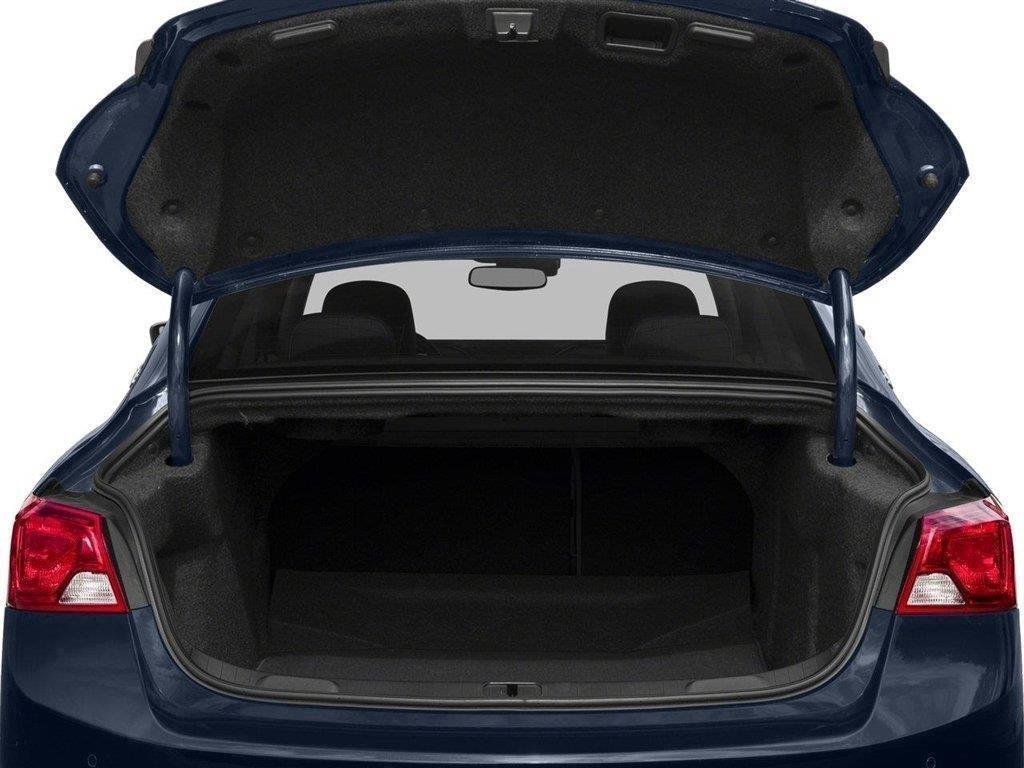 Used 2018 Blue Velvet Metallic Chevrolet Premier image 6