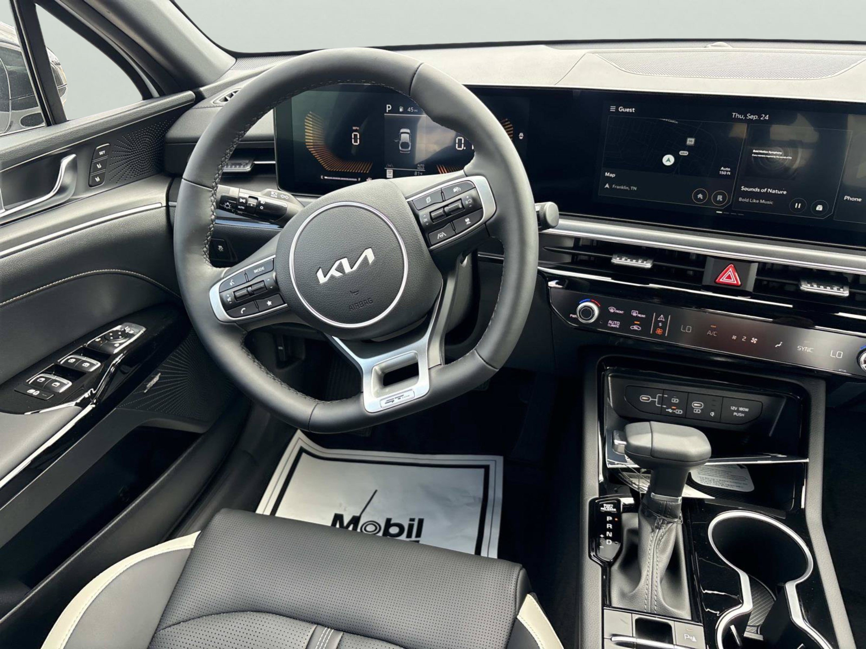 New 2027 Snow White Pearl Kia GT-Line image 9