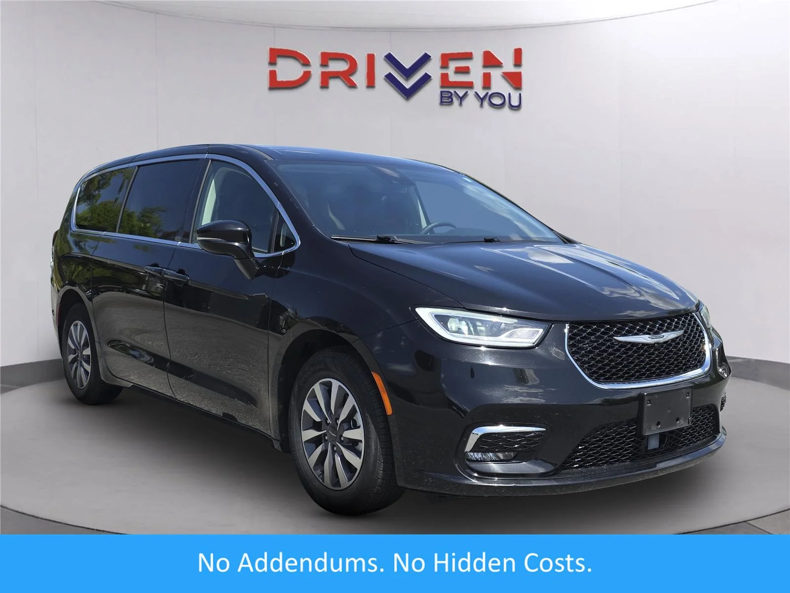 2024 Chrysler Pacifica Hybrid Select