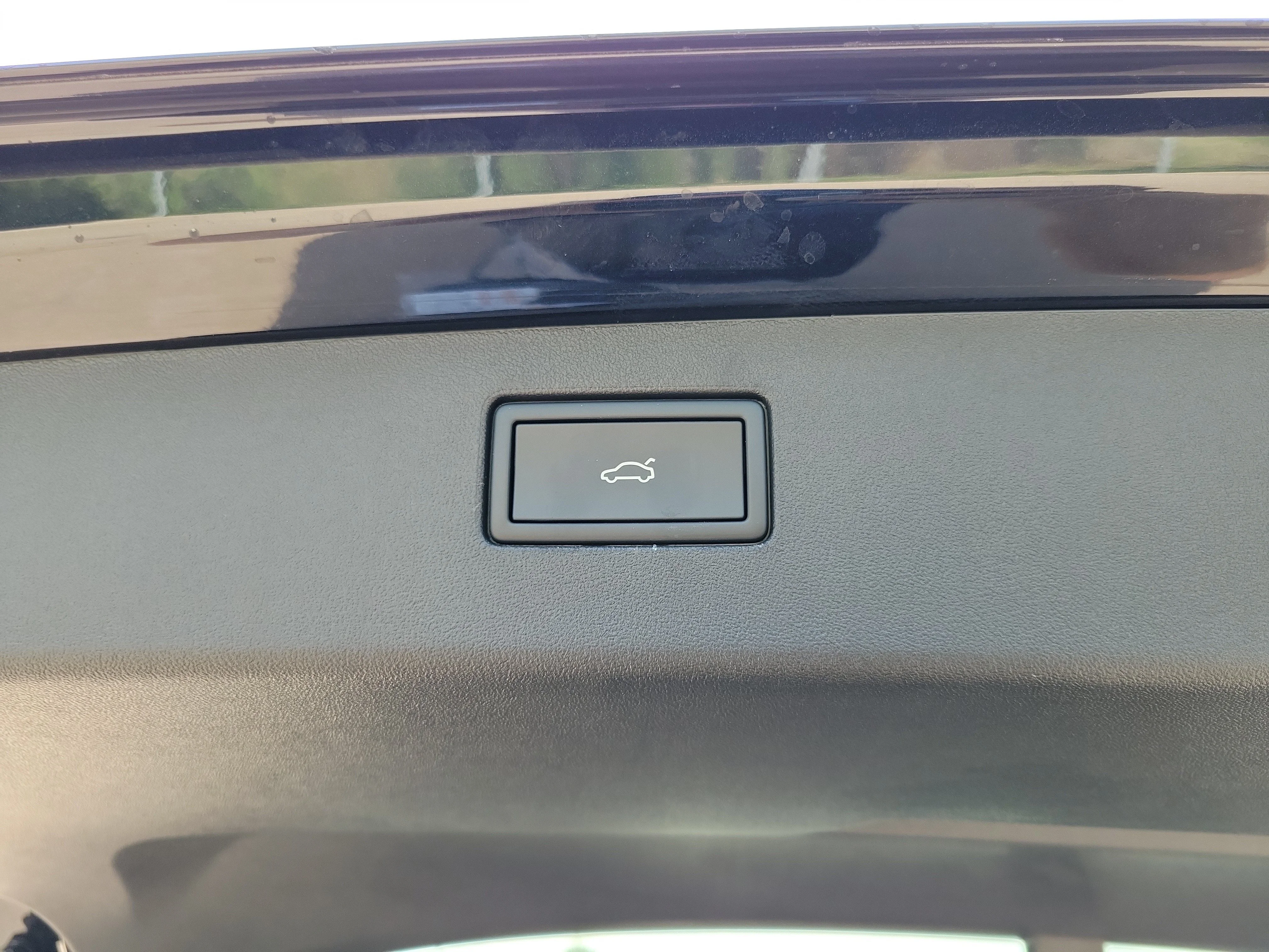 New 2026 Black Volkswagen SE image 7