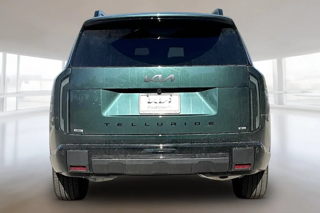 New 2027 Jade Green Kia X-Line SX Prestige image 4
