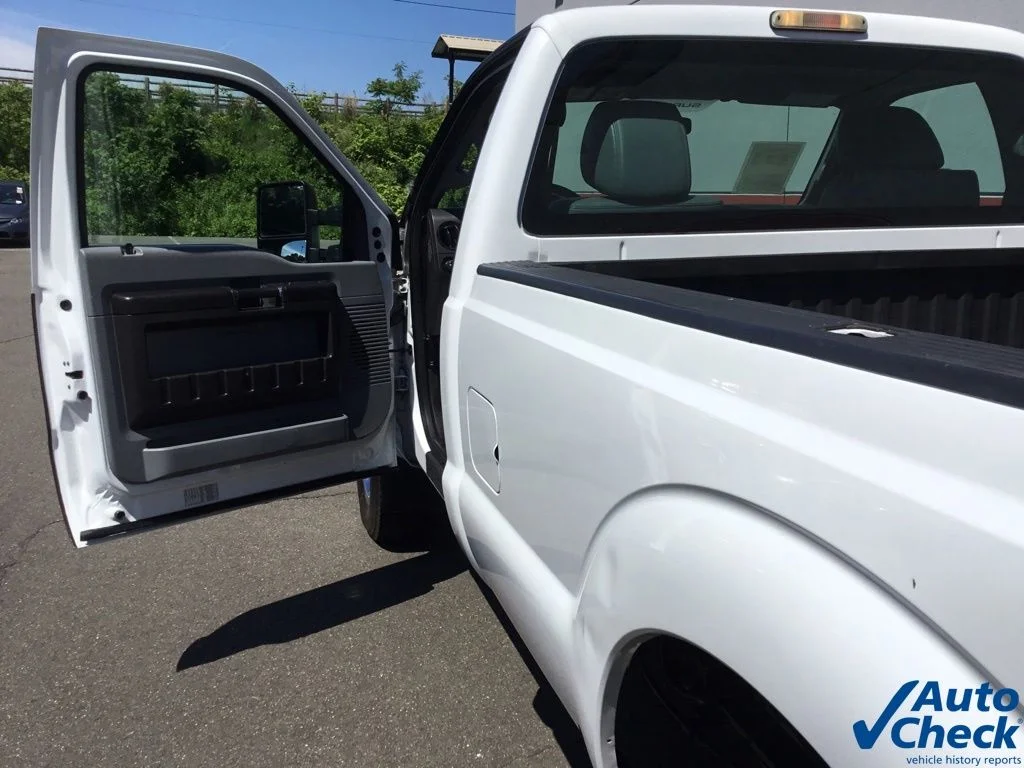 Used 2014 White Ford XL image 24