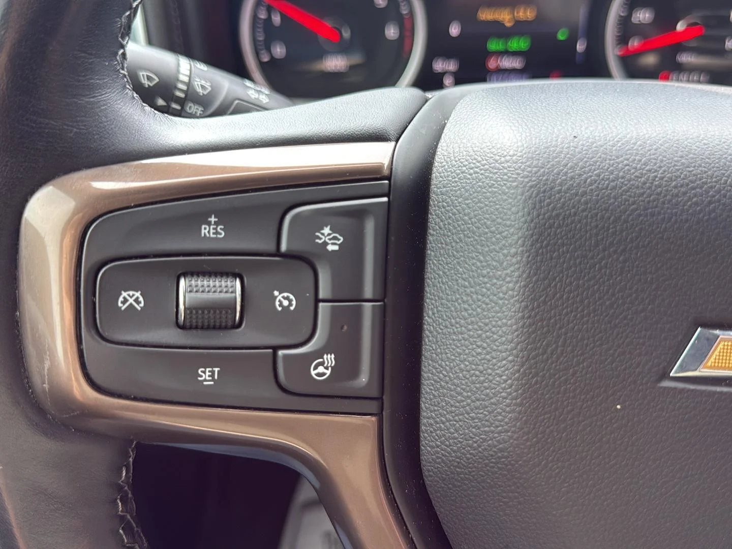 Used 2022 Black Chevrolet High Country image 29