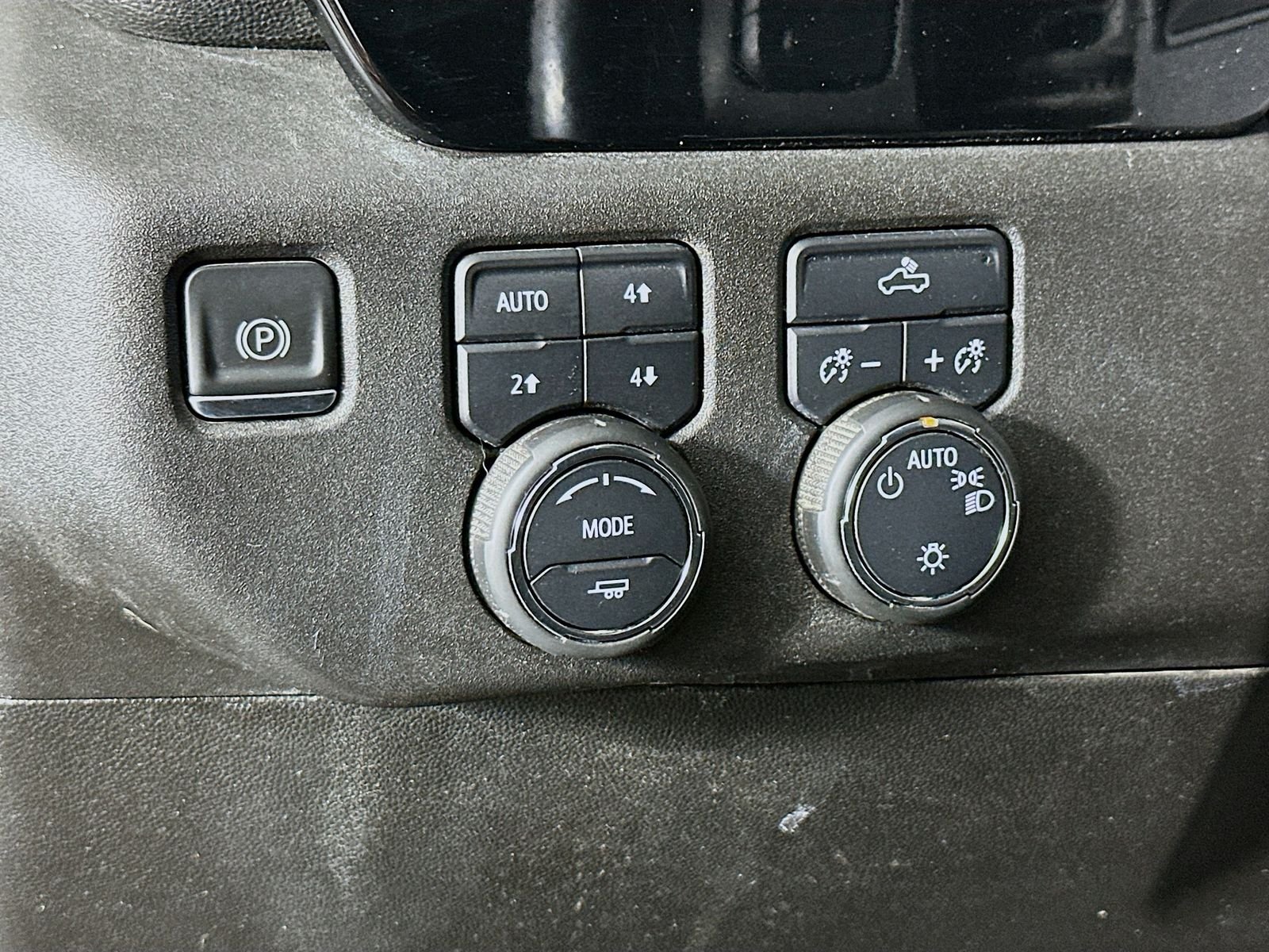 Used 2022 Dark Ash Metallic Chevrolet LT image 11