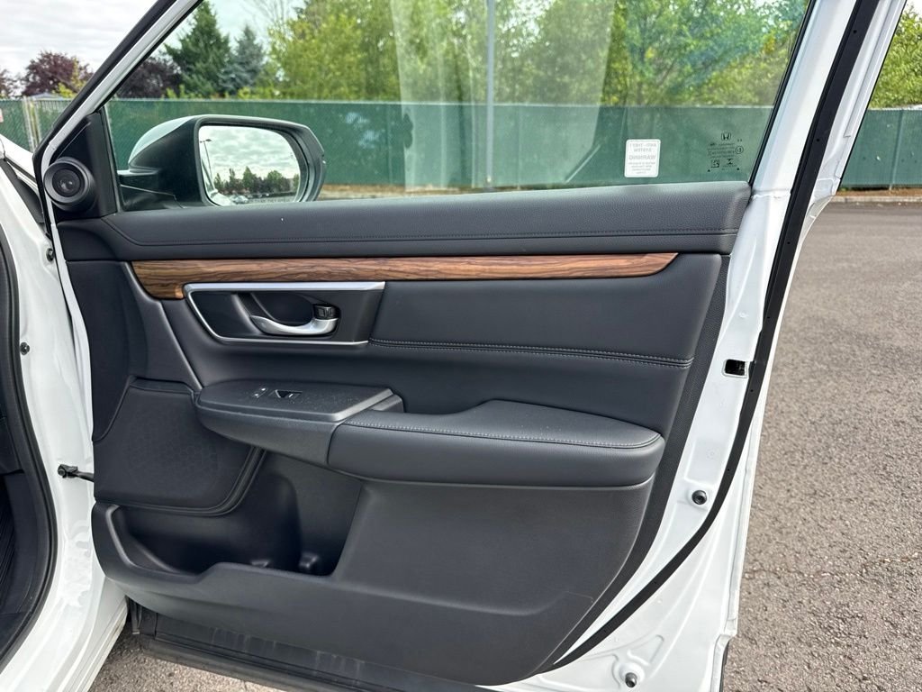 Used 2019 Platinum White Pearl Honda Touring image 25