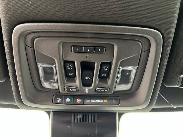 New 2026 Onyx Black GMC SLT image 32