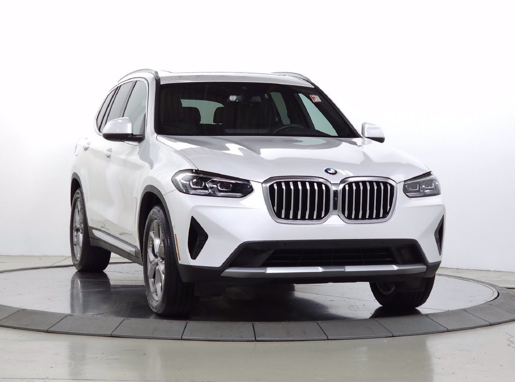 Used 2023 White BMW xDrive30i image 1