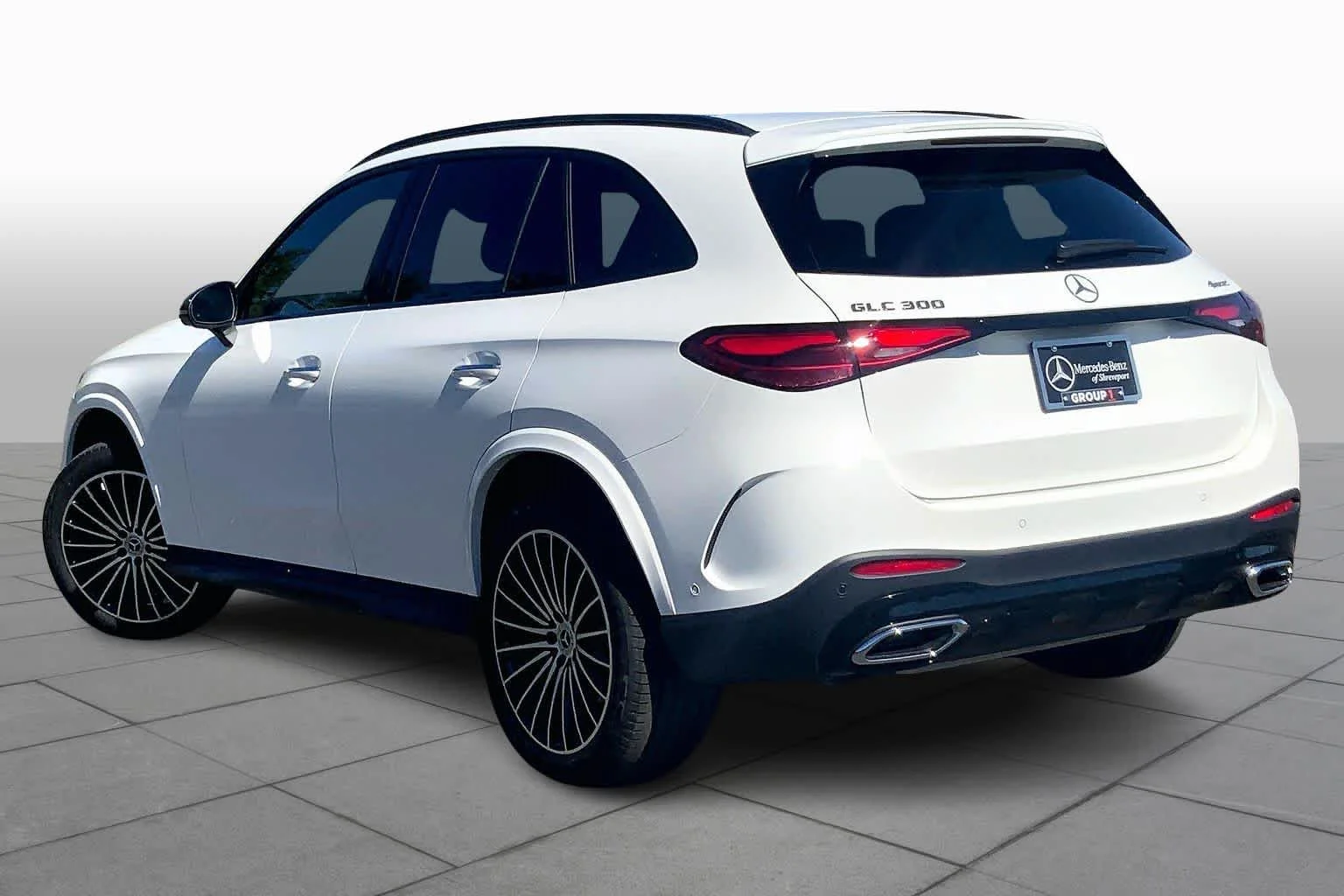 New 2026 Polar White Mercedes-Benz GLC 300 image 12