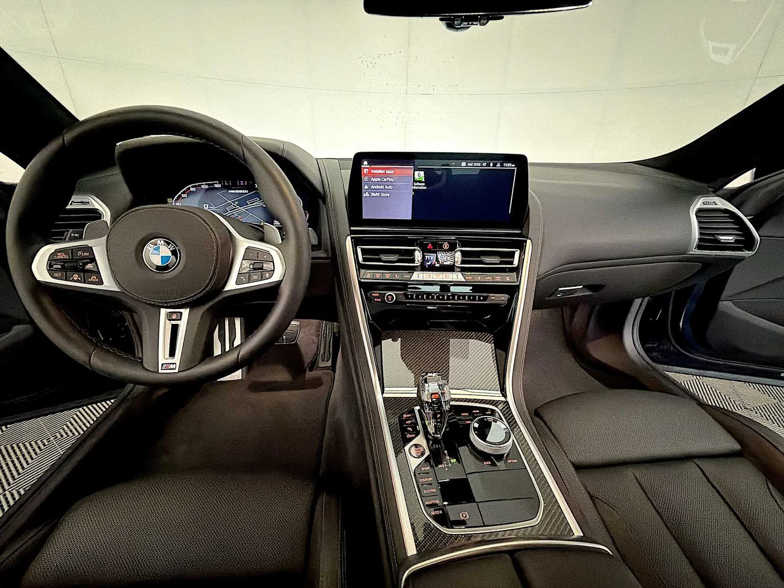 2026 BMW 8 Series M850i - Photo 17