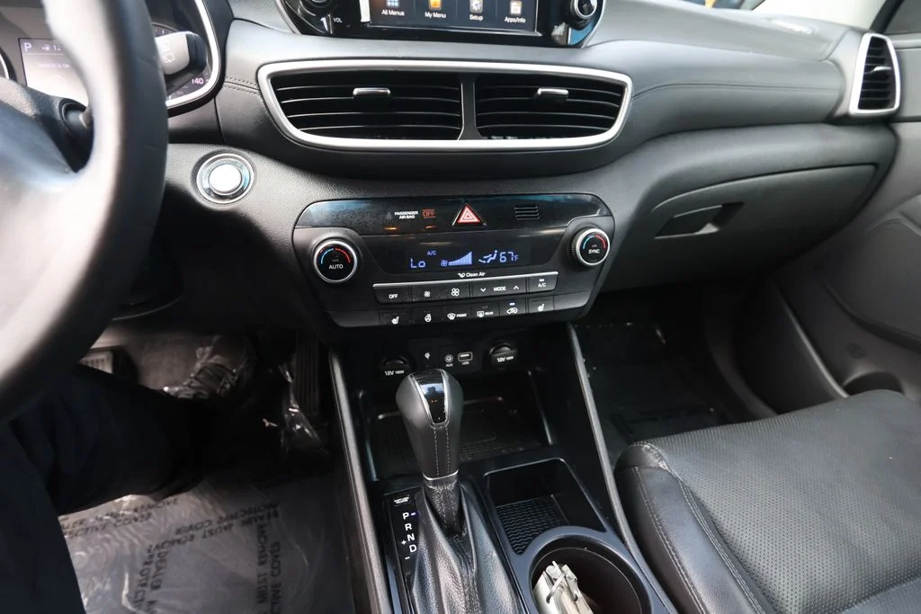 Used 2020 Silver Hyundai Limited image 23