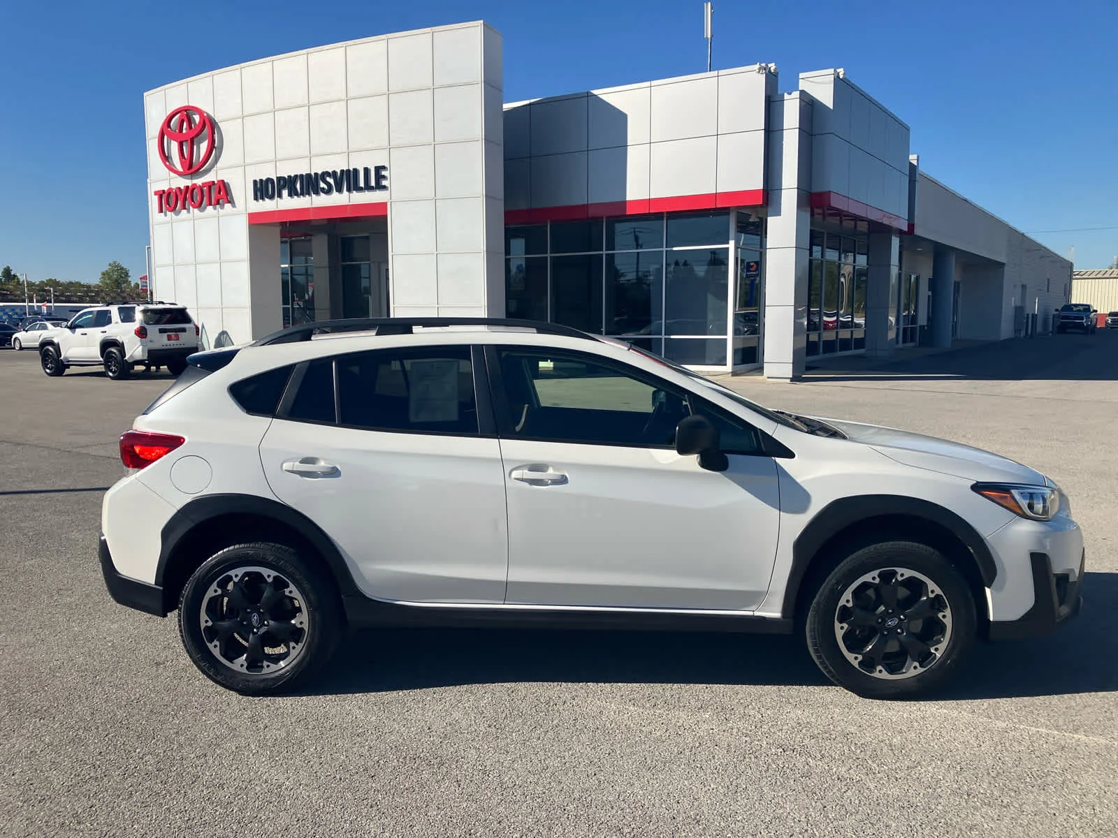 Used 2022 Crystal White Pearl Subaru  image 8