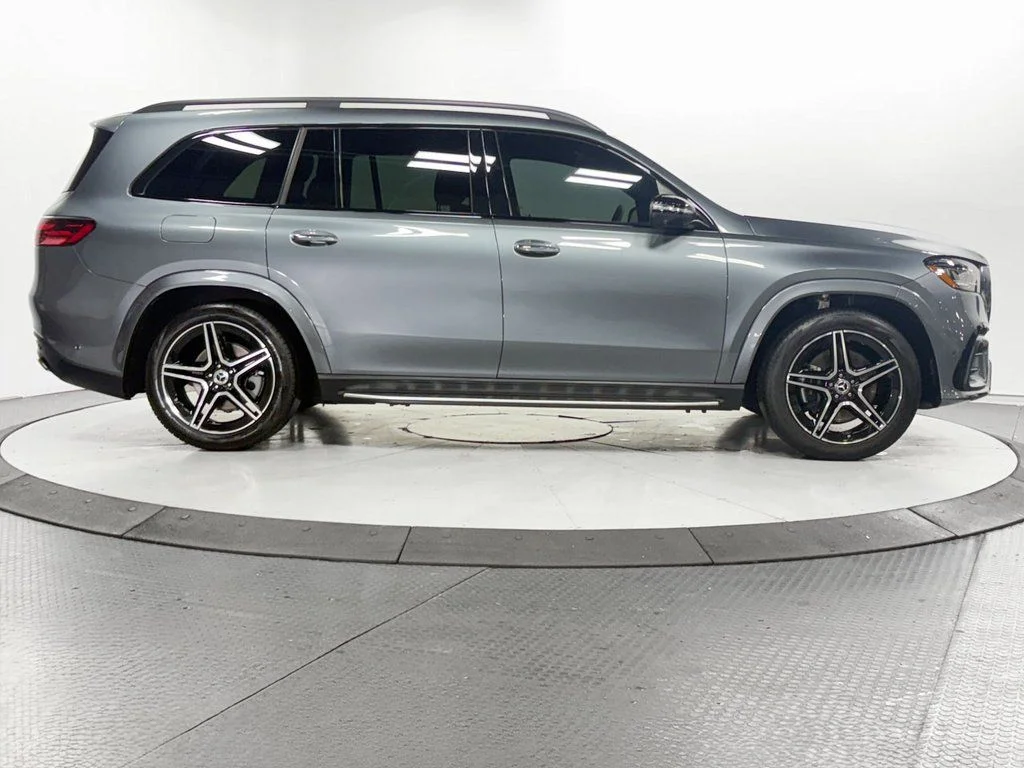 Used 2024 Selenite Gray Metallic Mercedes-Benz GLS 450 image 36