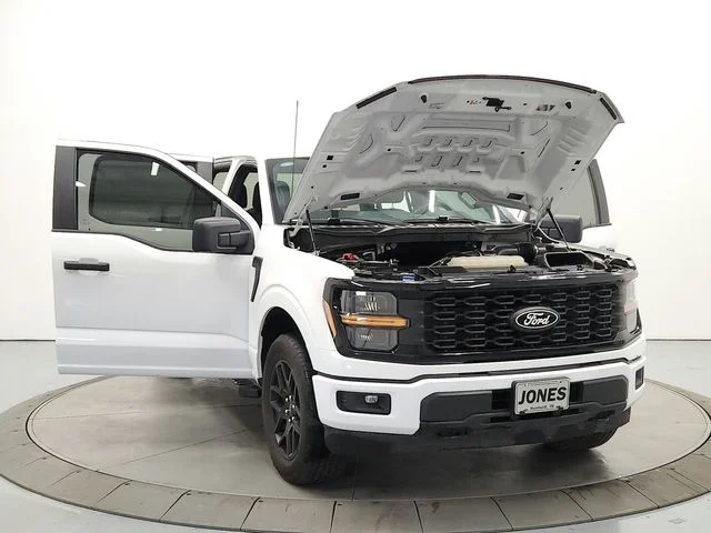 Used 2025  Ford STX image 10