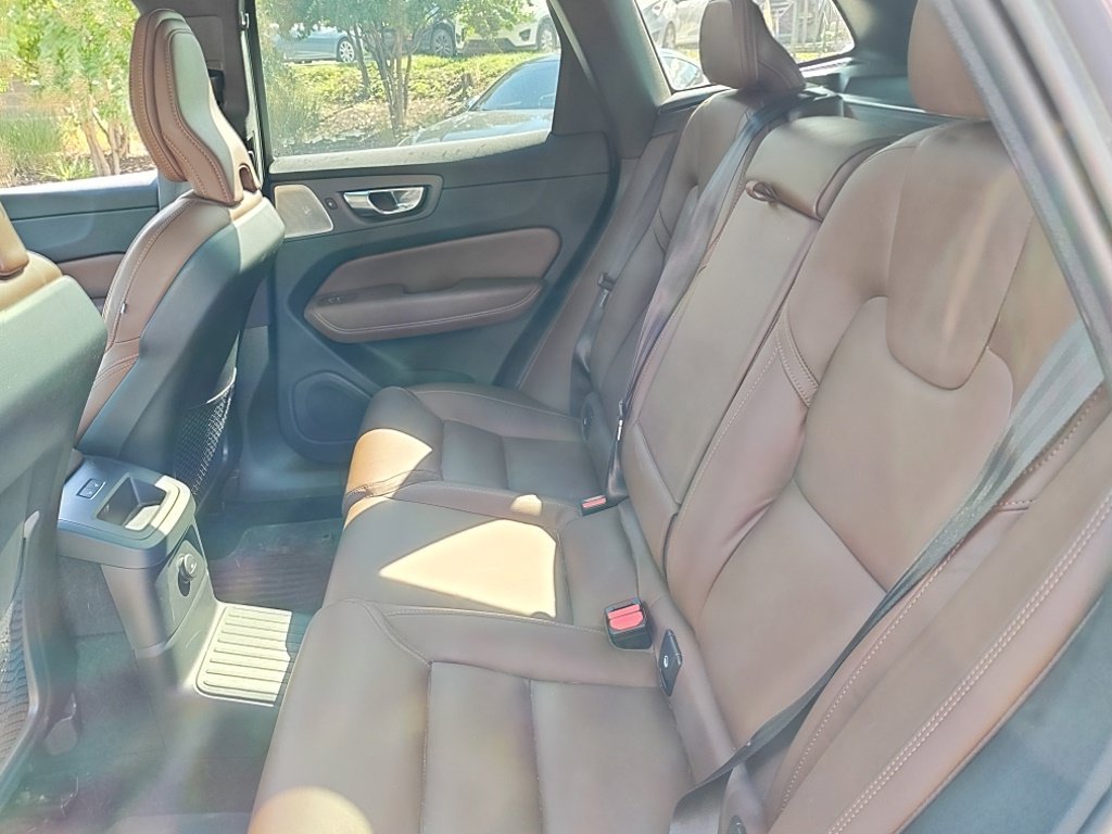 Used 2023 Gray Volvo Ultimate image 7