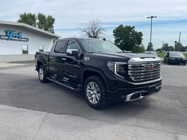 Used 2023 Black GMC Denali image 4